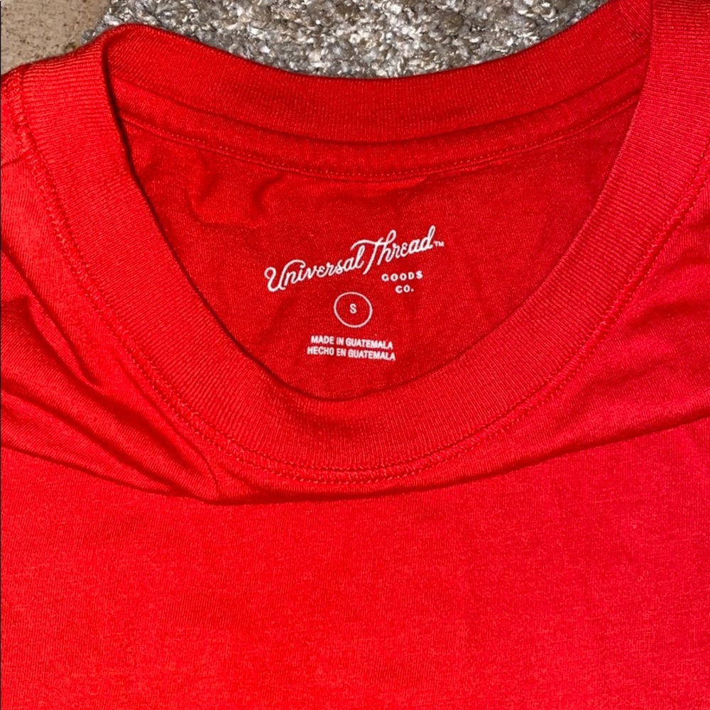Universal Thread Top - Picture 2 of 3